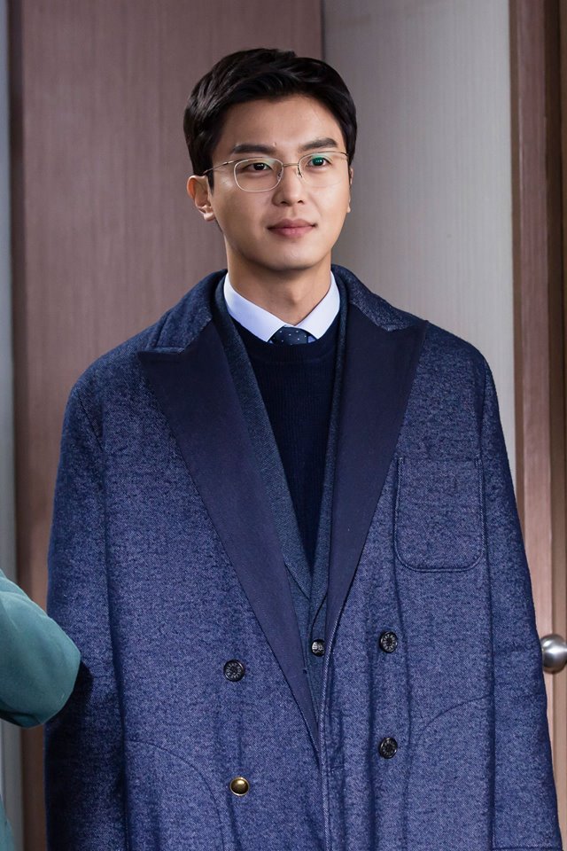 《理判事判》剧照第4张图片