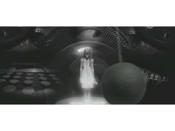 《天线》剧照第5张图片