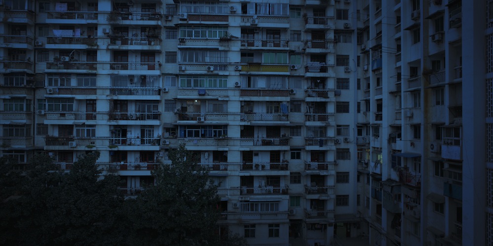 《万箭穿心》剧照第11张图片