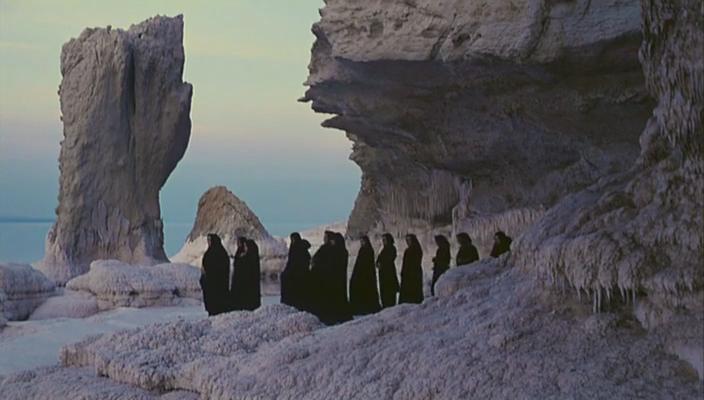 《白草地》剧照第26张图片 《白草地》剧照第26张图片