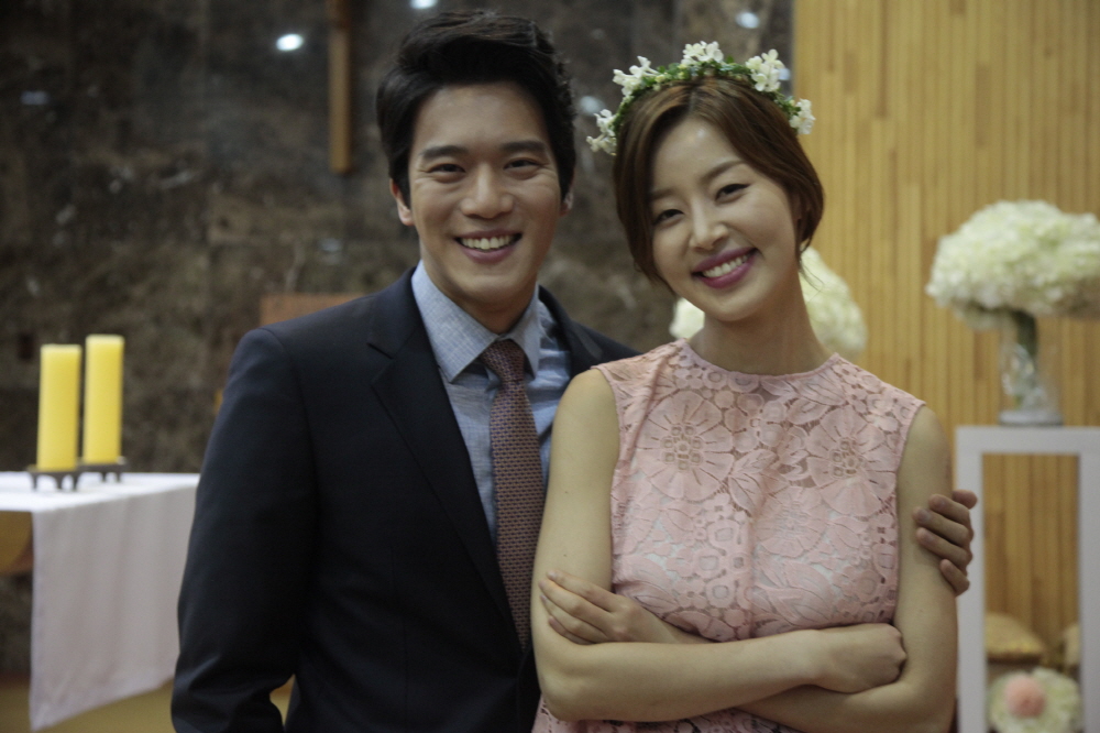 《传说的魔女》剧照第5张图片