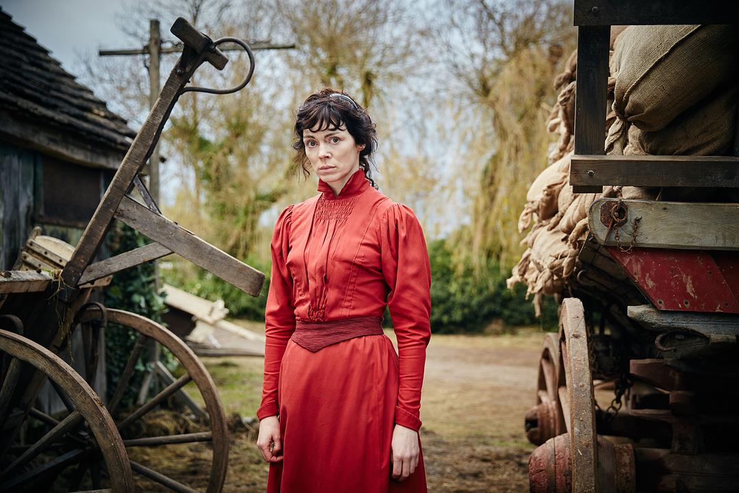 《生者与死者》海报第45张图片