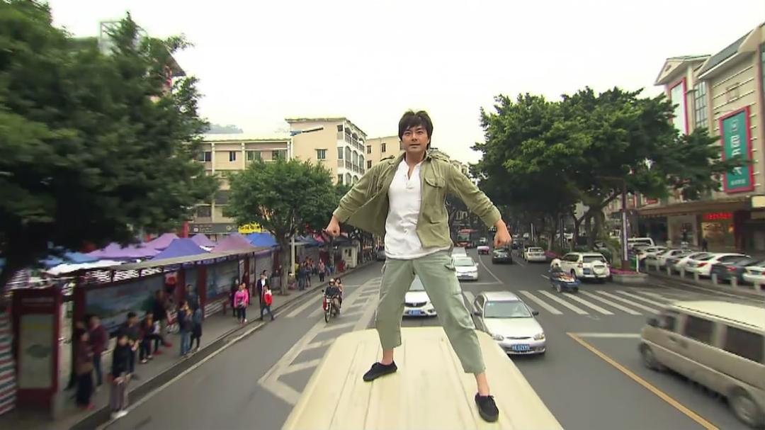 《超时空男臣》海报第60张图片