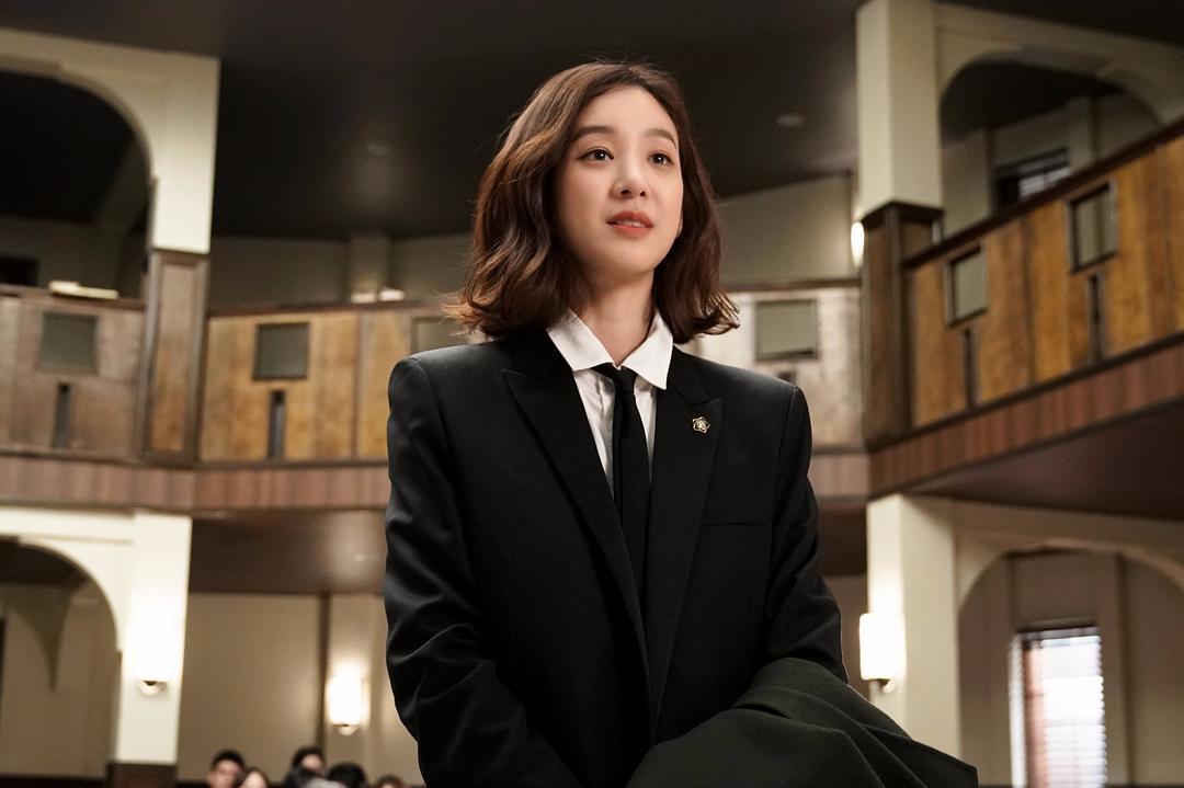 《魔女的法庭》海报第53张图片