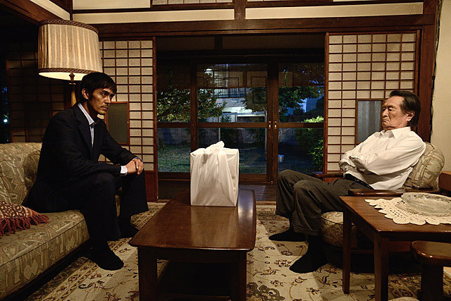 《祈祷落幕时》剧照第15张图片 《祈祷落幕时》剧照第15张图片