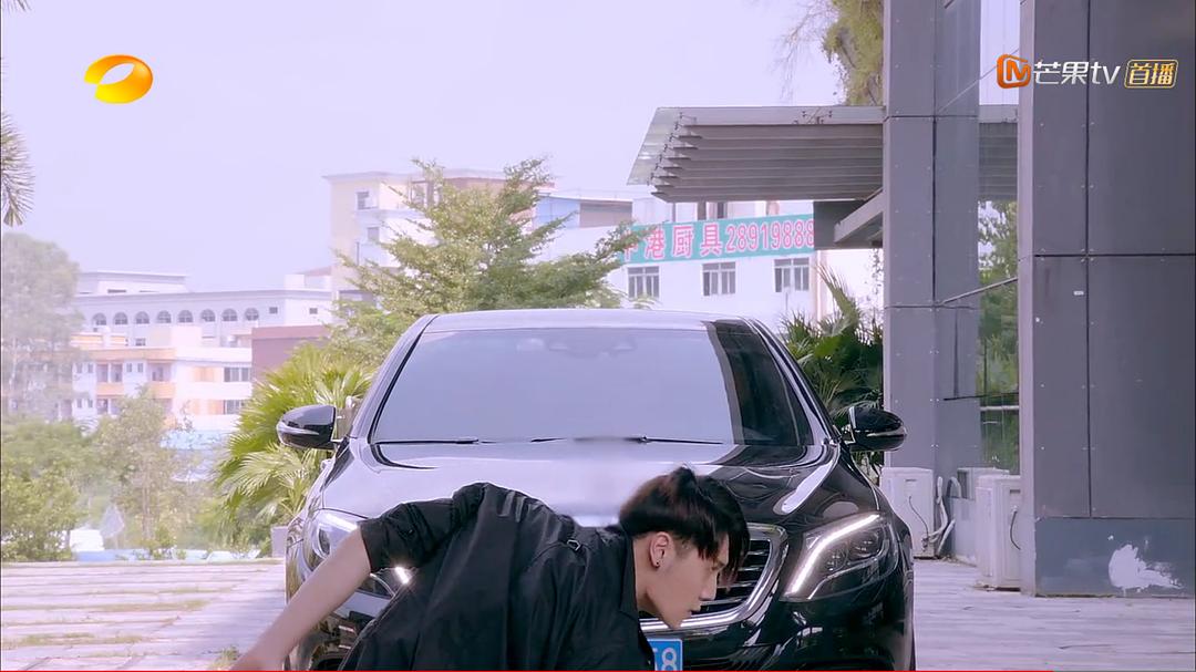 《甜蜜暴击》海报第46张图片 《甜蜜暴击》海报第46张图片