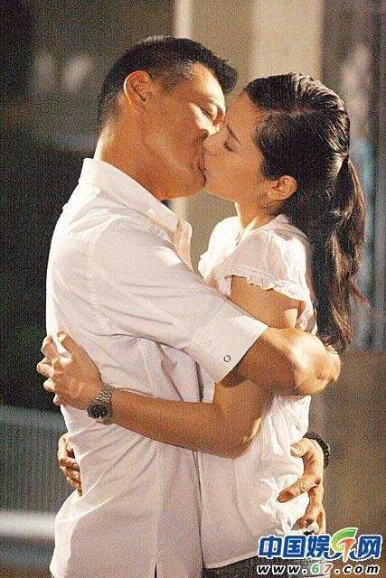 《学警出更》海报第11张图片