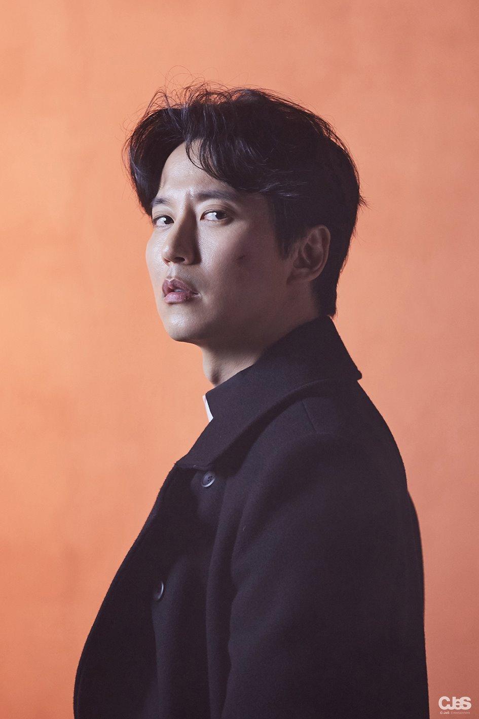 《热血司祭》海报第50张图片