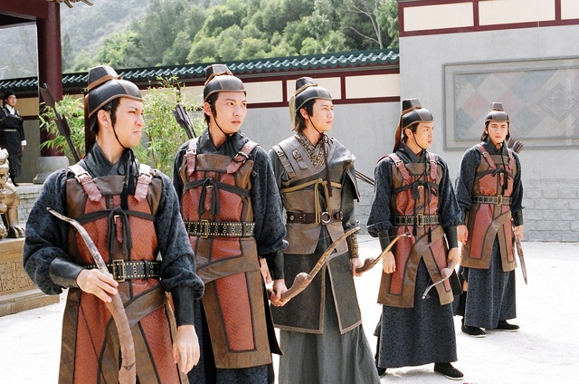 《肝胆昆仑》剧照第35张图片