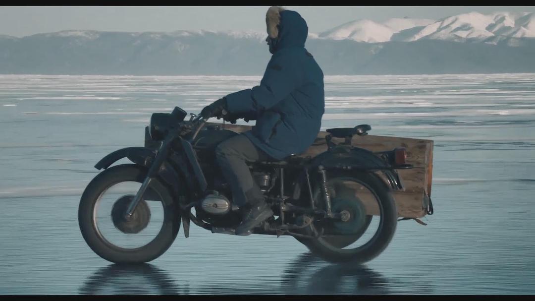 《在西伯利亚森林中》海报第32张图片