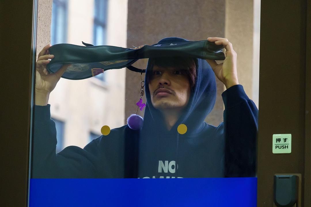 《同一屋檐下的四个女人》海报