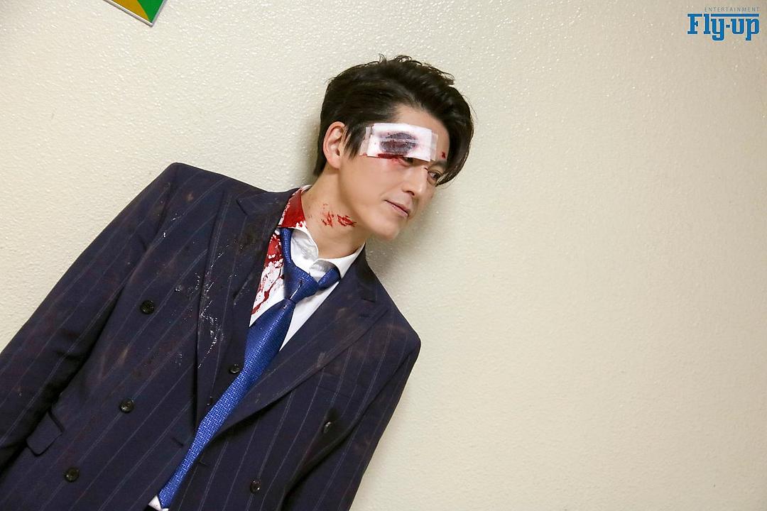 《悲伤时爱你》海报