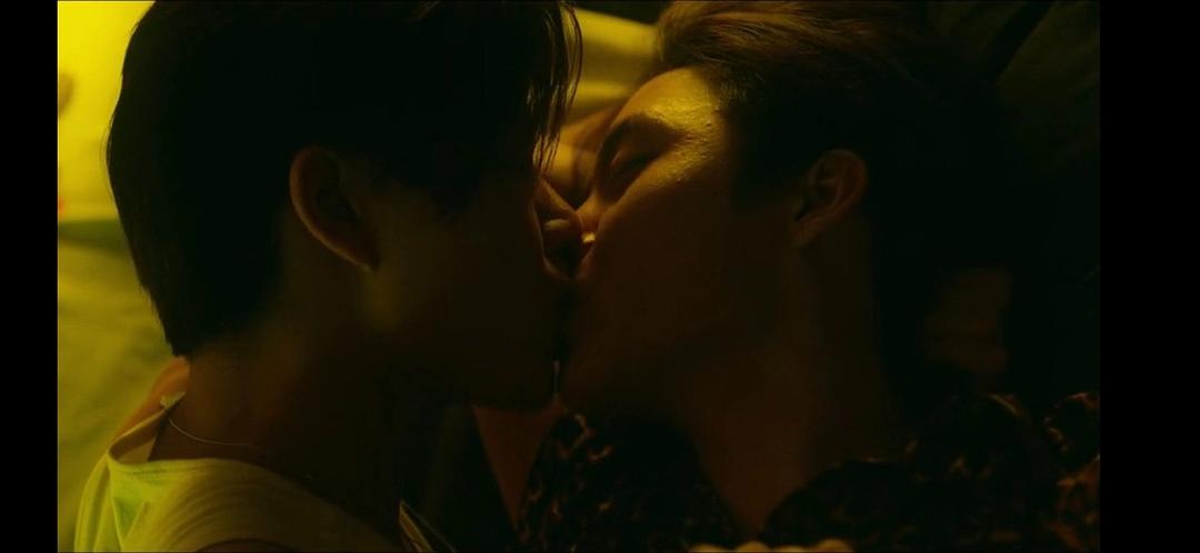 《绝境岛》海报第12张图片