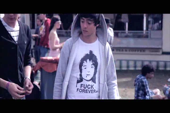 《没有无辜的旁观者》海报第12张图片