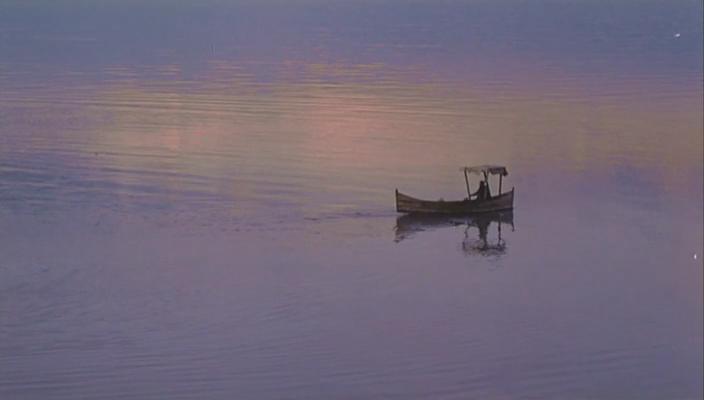 《白草地》剧照第13张图片 《白草地》剧照第13张图片