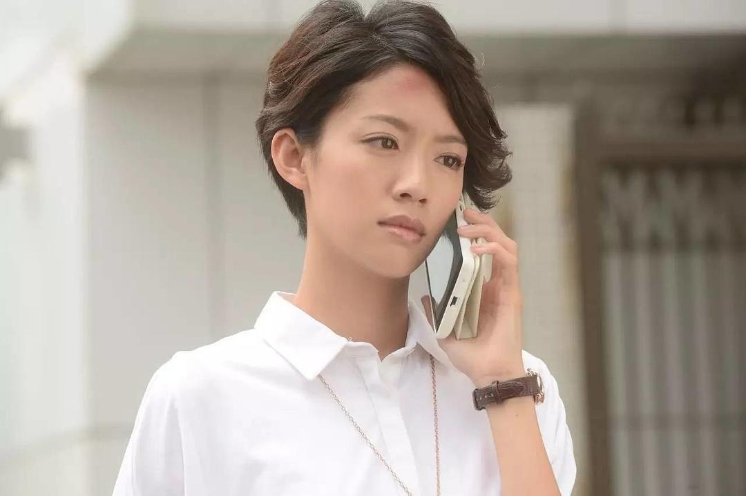 《纯熟意外》海报第9张图片