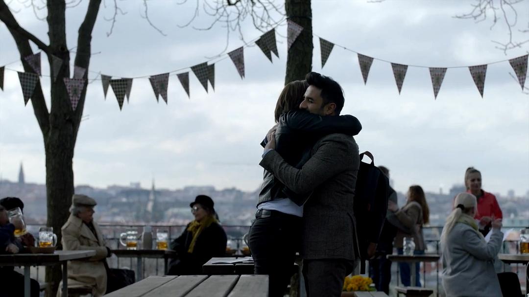 《互怼特工》剧照第9张图片