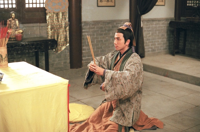 《稀世情缘》海报第30张图片