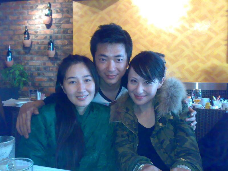 《同事三分亲》海报第25张图片 《同事三分亲》海报第25张图片